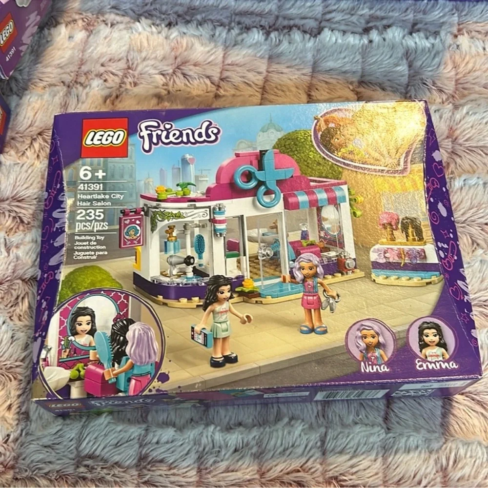 LEGO Friends Heartlake City Hair Salon Set - Purple and Pink 41391 - Picture 1 of 2